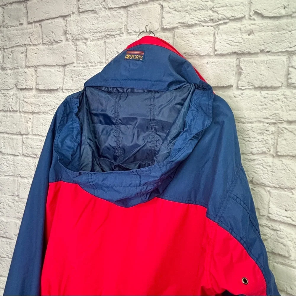 VTG CB Sports Mens Windbreaker Raincoat Size XL Packed Hood Zip Blue Red NWOT